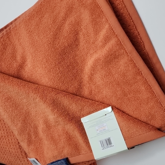 Tommy Bahama Set of 2 Bath Towels Waffle Coral Orange Abstract - Picture 2 of 5